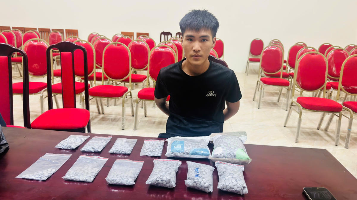 Tang vật ma túy cùng đối tượng liên quan vụ án.