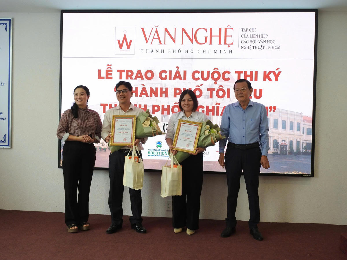 TPHCM trao giải cuộc thi ký 'Thành phố tôi yêu, thành phố nghĩa tình'