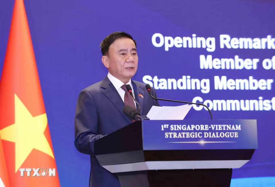 Đồng chí Trần Cẩm Tú, Ủy viên Bộ Chính trị, Thường trực Ban Bí thư phát biểu tại Đối thoại Chiến lược Việt Nam-Singapore lần thứ nhất giữa Đảng Cộng sản Việt Nam và Đảng Hành động Nhân dân Singapore. (Ảnh: Phương Hoa/TTXVN)