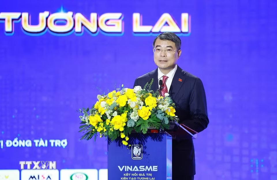 Thủ tướng Lê Minh Hưng phát biểu tại Lễ kỷ niệm 20 năm thành lập Hiệp hội Doanh nghiệp nhỏ và vừa Việt Nam. (Ảnh: Dương Giang/TTXVN)