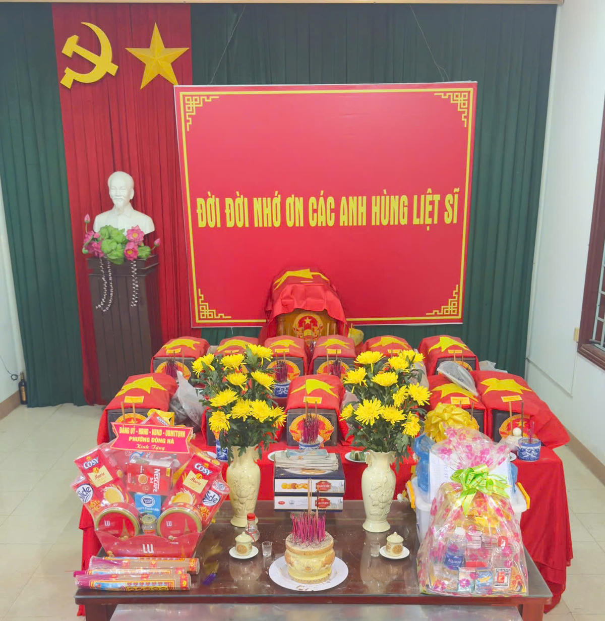 Các hài cốt liệt sĩ đã được đưa về quàn tại Đội 584. Ảnh: QSQT.