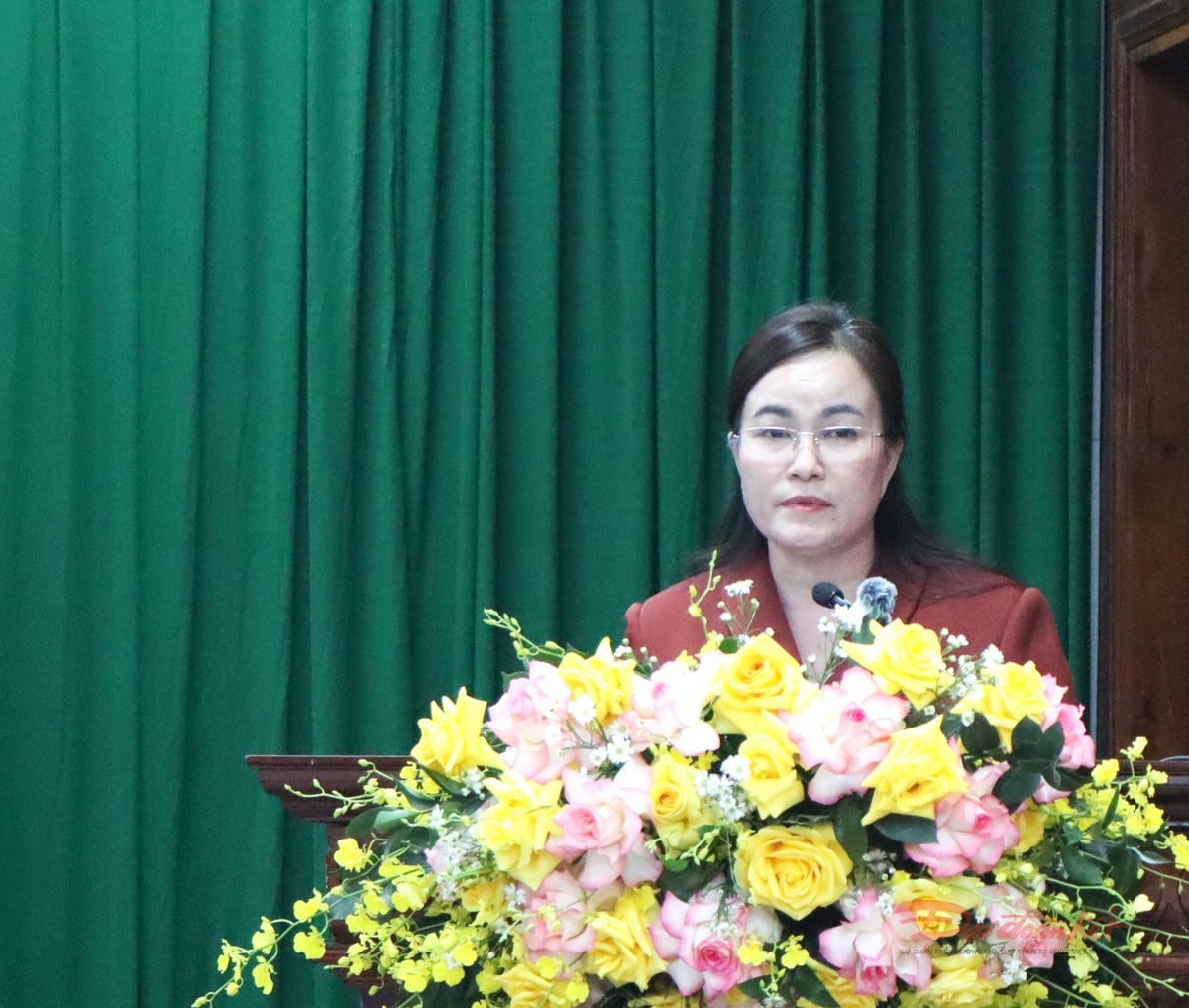 Bà Nguyễn Thị Hồng Trang, Thành ủy viên, Phó Trưởng ban Thường trực Ban Tuyên giáo và Dân vận Thành ủy Đồng Nai phát biểu. Ảnh: Thành Luân.