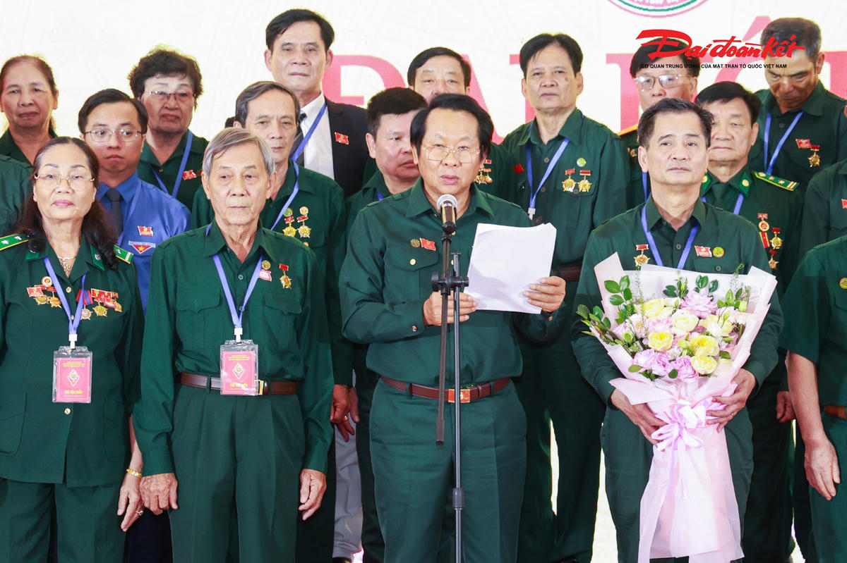 Chủ tịch Hội Cựu Thanh niên xung phong khóa V Thân Đức Nam phát biểu nhận nhiệm vụ và bế mạc Đại hội. Ảnh: Quang Vinh.