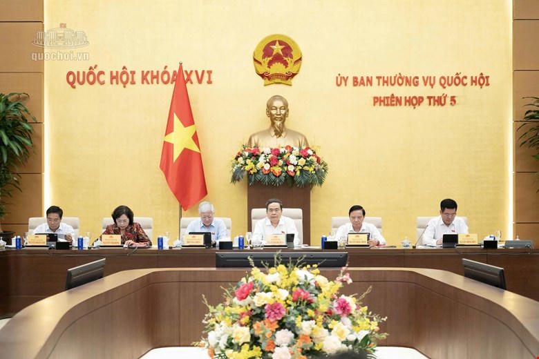 Công khai danh mục độc quyền