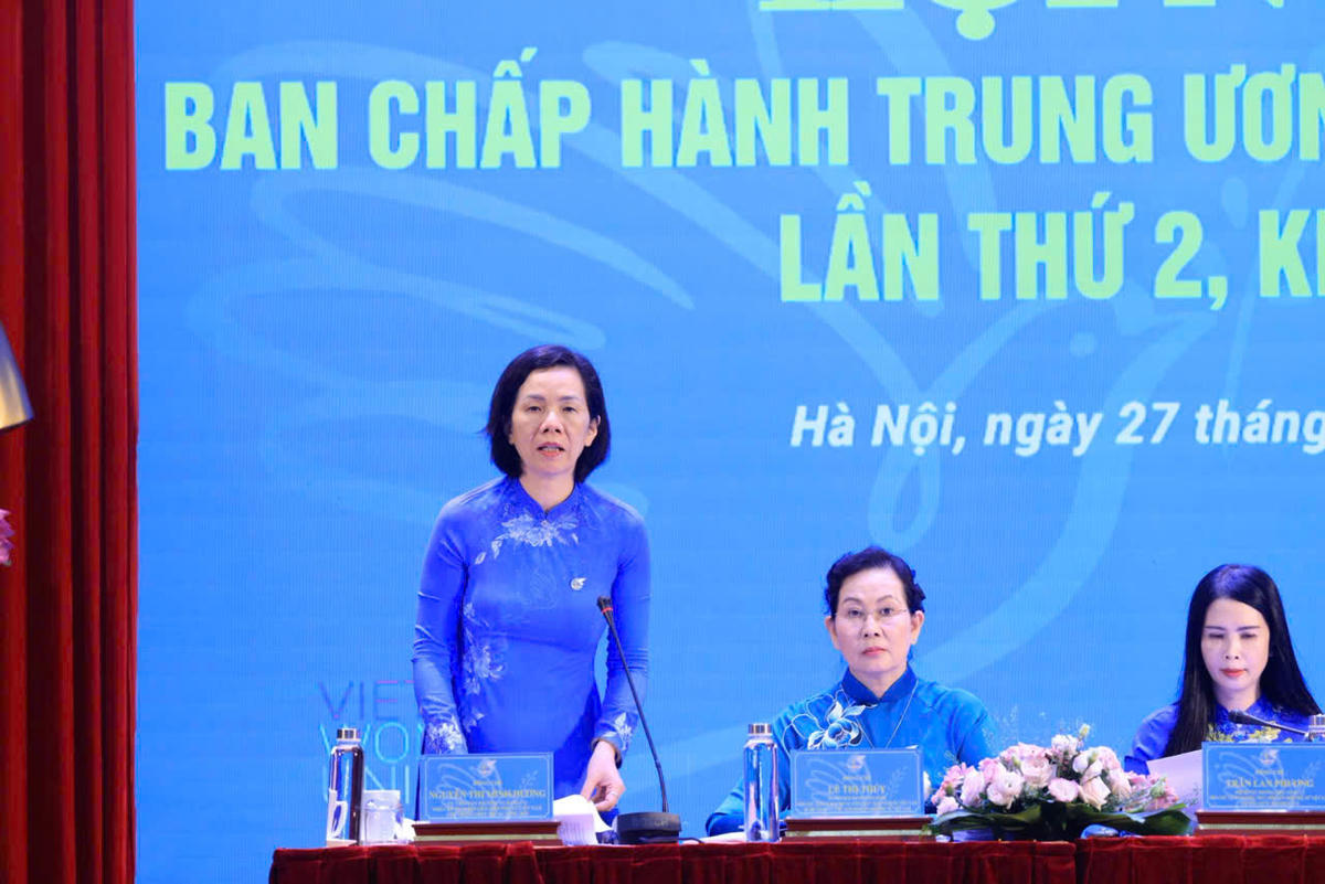 Ban chấp hành Trung ương Hội Liên hiệp Phụ nữ Việt Nam chủ trì hội nghị. Ảnh: PV
