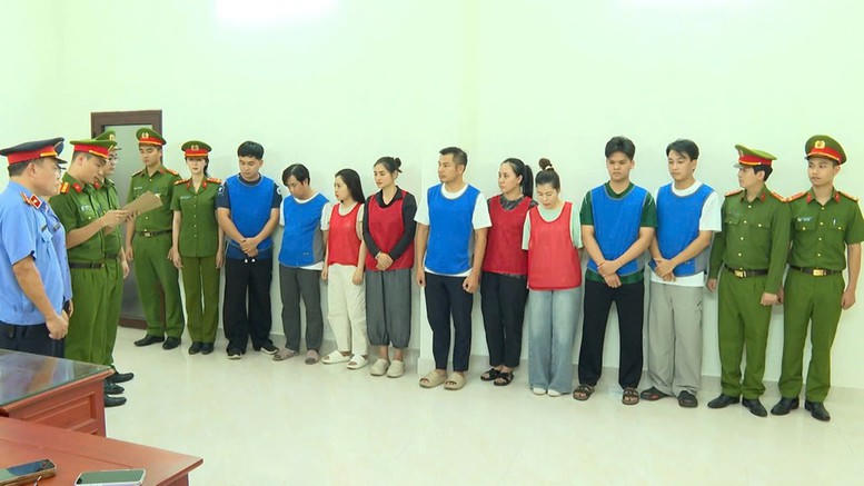 Thủ tướng gửi thư khen Công an Thanh Hóa, Thành phố Hồ Chí Minh triệt phá đường dây buôn lậu kim cương