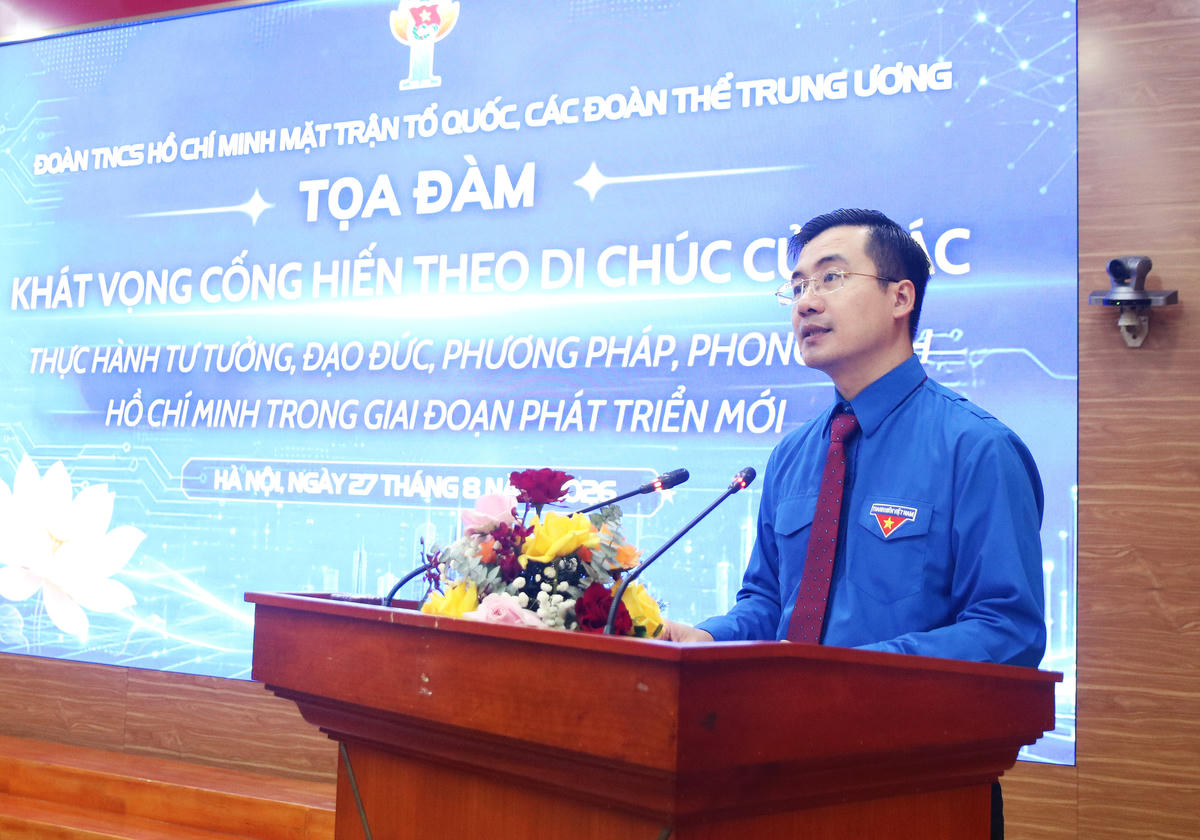 Bí thư Đoàn MTTQ, các đoàn thể Trung ương Nguyễn Nhất Linh phát biểu tại Tọa đàm.