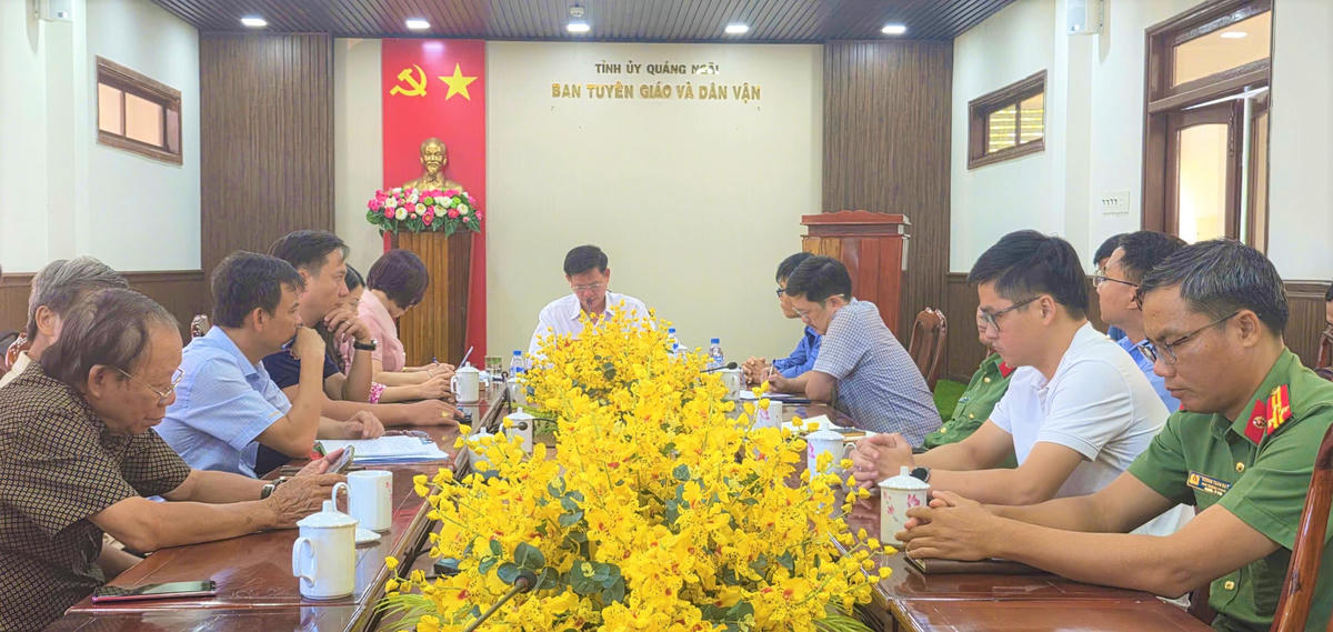 Quang cảnh buổi giao ban báo chí tháng 8/2026. Ảnh: CĐ.