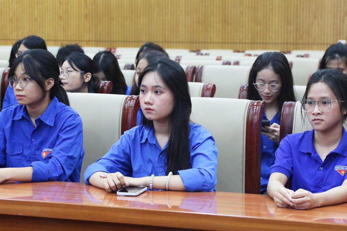 Khơi dậy khát vọng cống hiến, thực hành theo Di chúc của Bác