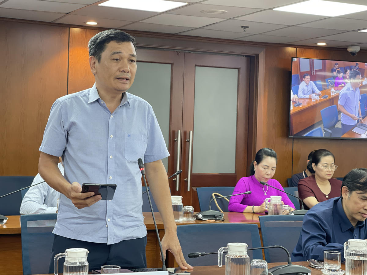 Ông Nguyễn Kiên Giang thông tin về tình hình an toàn giao thông của TPHCM thời gian qua. Ảnh: Đ.Xá.