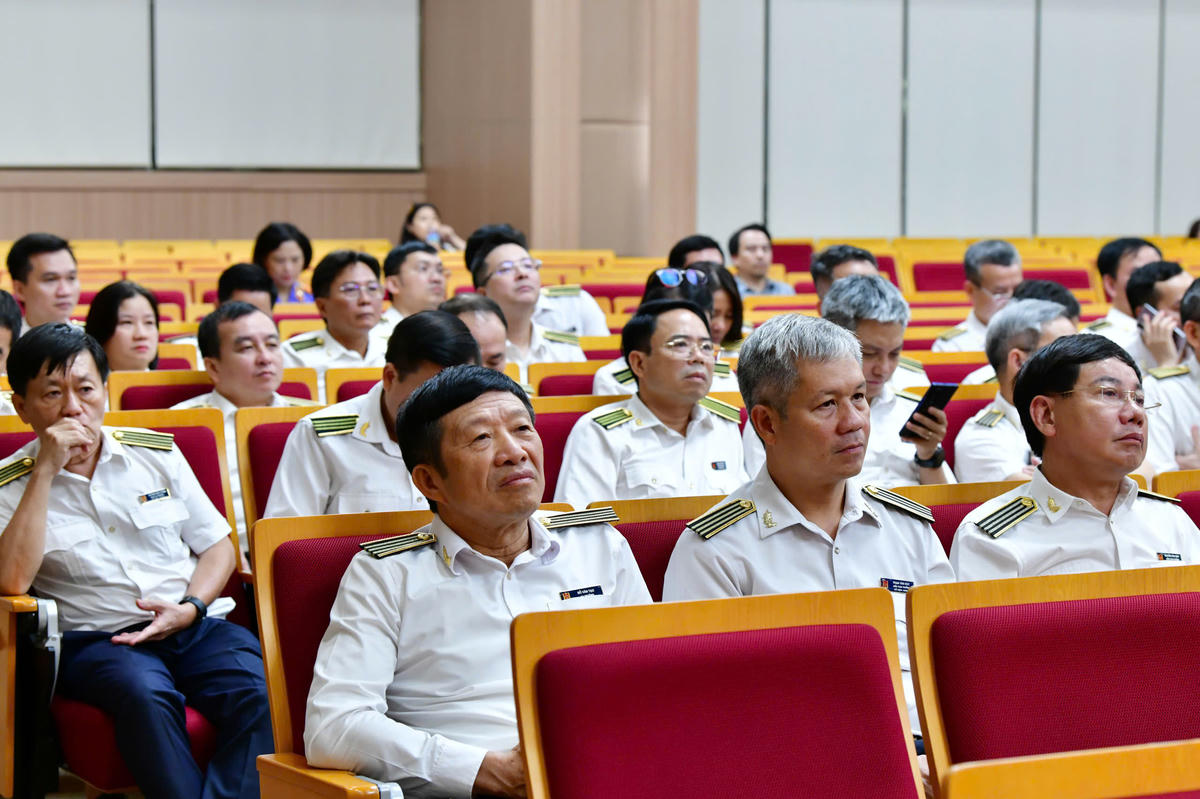 Các đại biểu dự lễ ký quy chế