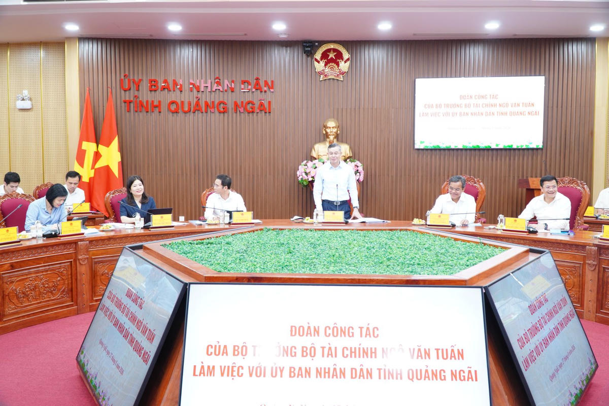 Quảng cảnh buổi làm việc. Ảnh: MT.