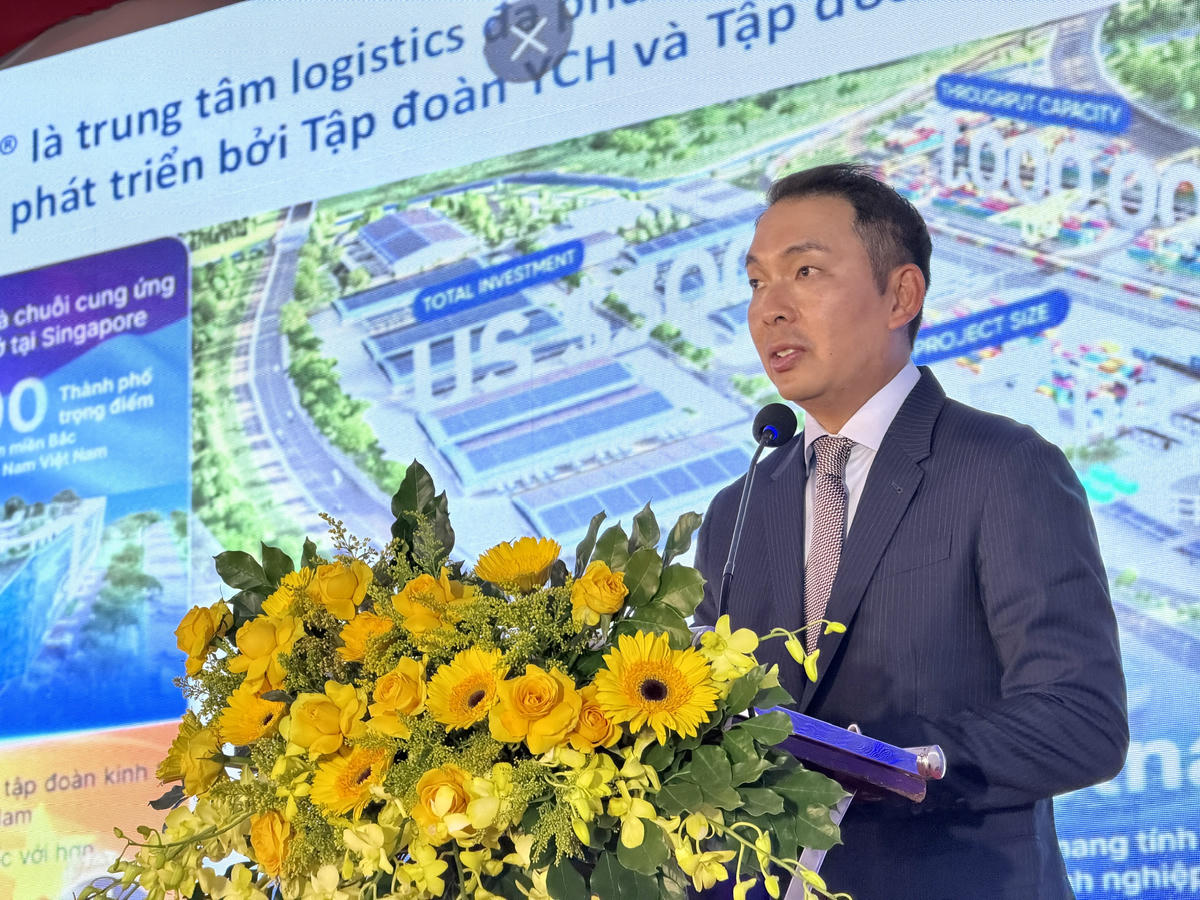 Ông Yap Kwong Weng YCH Group: Đà Nẵng có cơ hội phát triển 4 trụ cột: trung tâm logistics và thương mại; gia tăng giá trị cho dòng hàng; đổi mới, thúc đẩy logistics xanh và thương mại số; không gian đáng sống cho mọi người. Ảnh: Nguyễn Tú.
