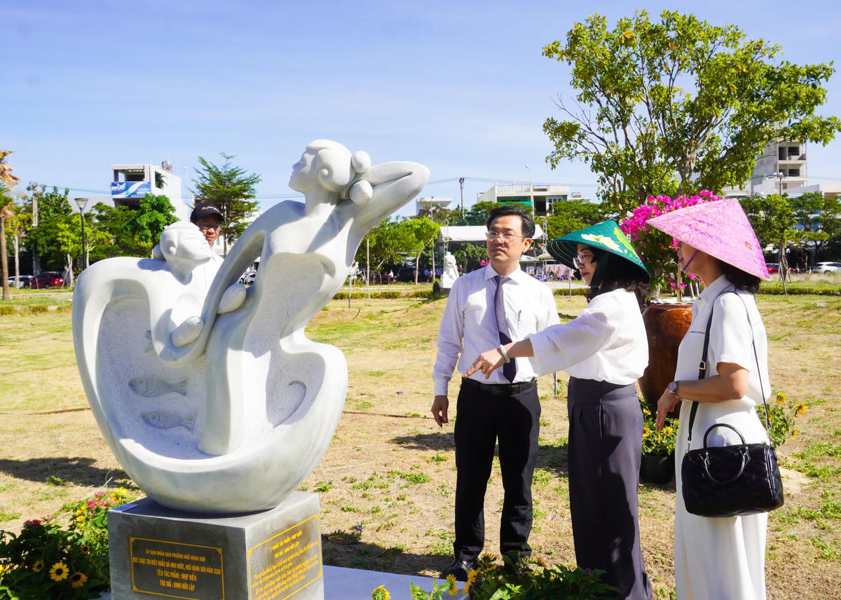 Cuộc thi điêu khắc đá Non Nước tôn vinh người thợ làng nghề 300 năm tuổi