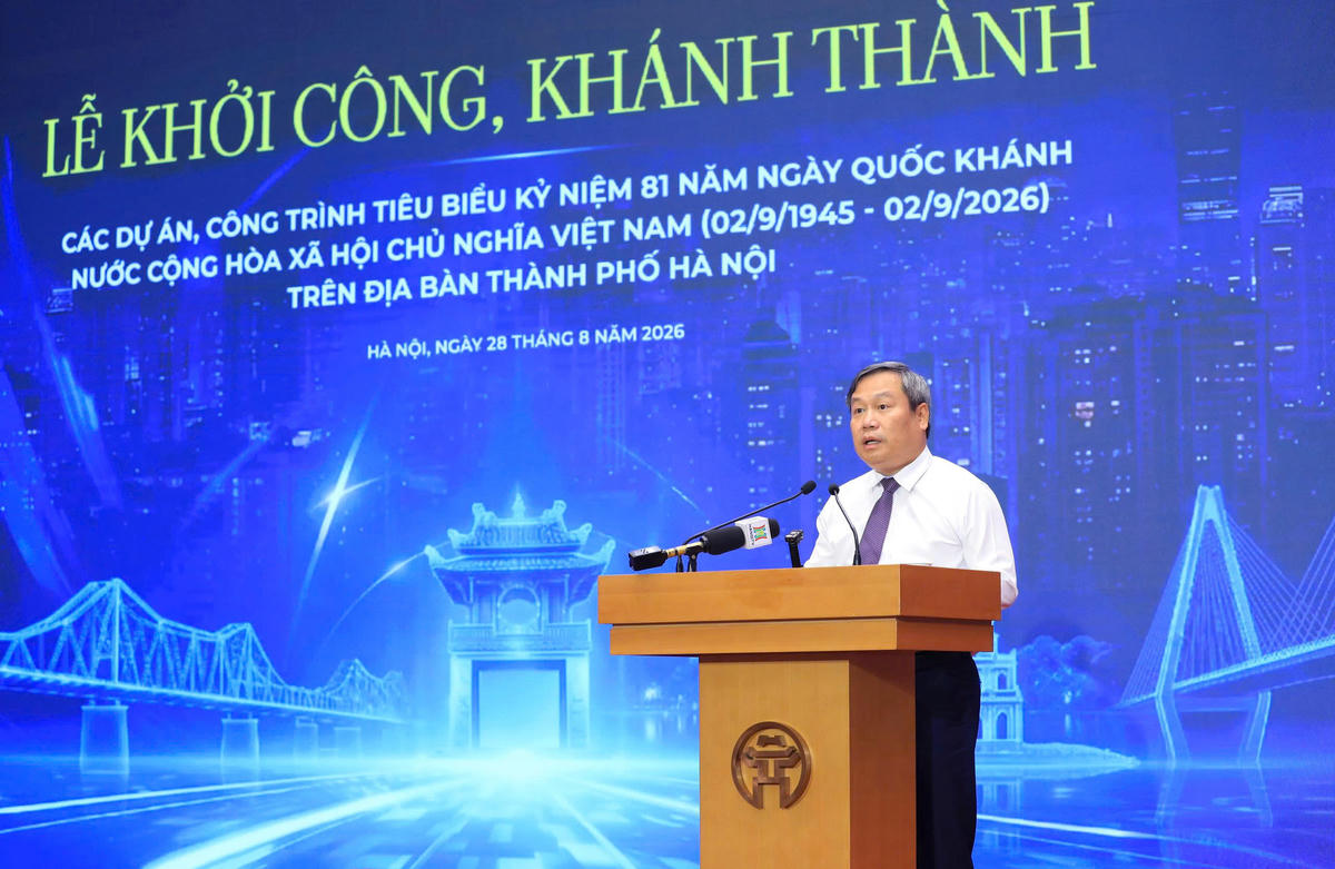  Chủ tịch UBND TP Hà Nội Vũ Đại Thắng phát biểu tại buổi lễ.