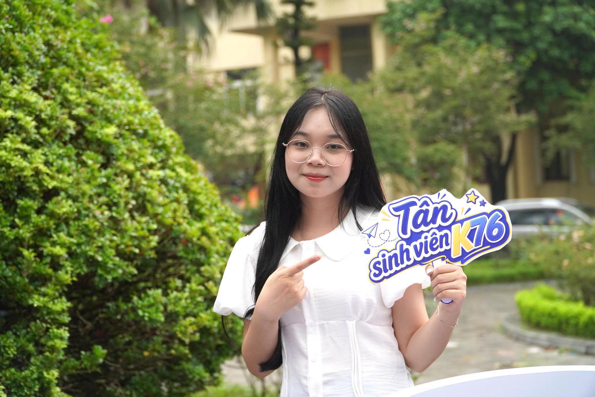 Em Nguyễn Như Ngọc là tân sinh viên ngành Tiếng Việt và Văn hóa Việt Nam, Trường Đại học Sư phạm Hà Nội.