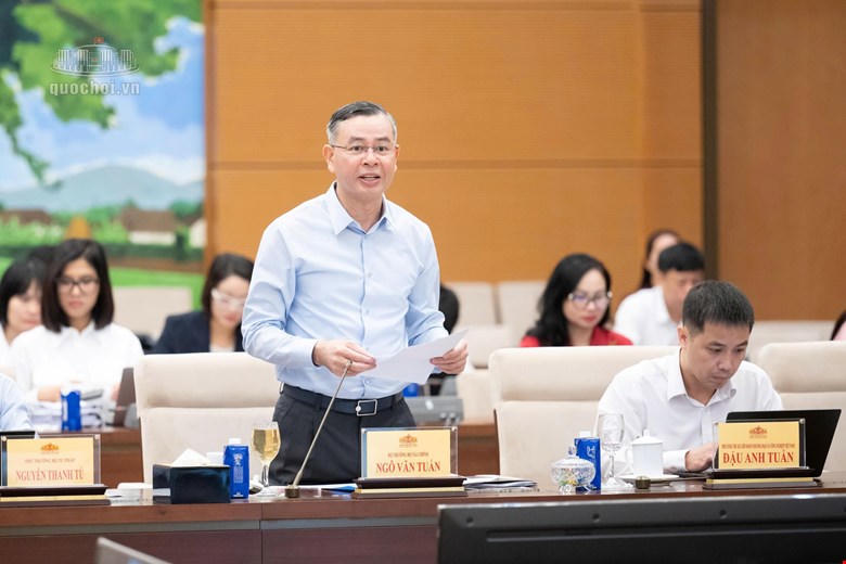 Chuyển từ “hỗ trợ doanh nghiệp” sang “kiến tạo điều kiện để doanh nghiệp phát triển”
