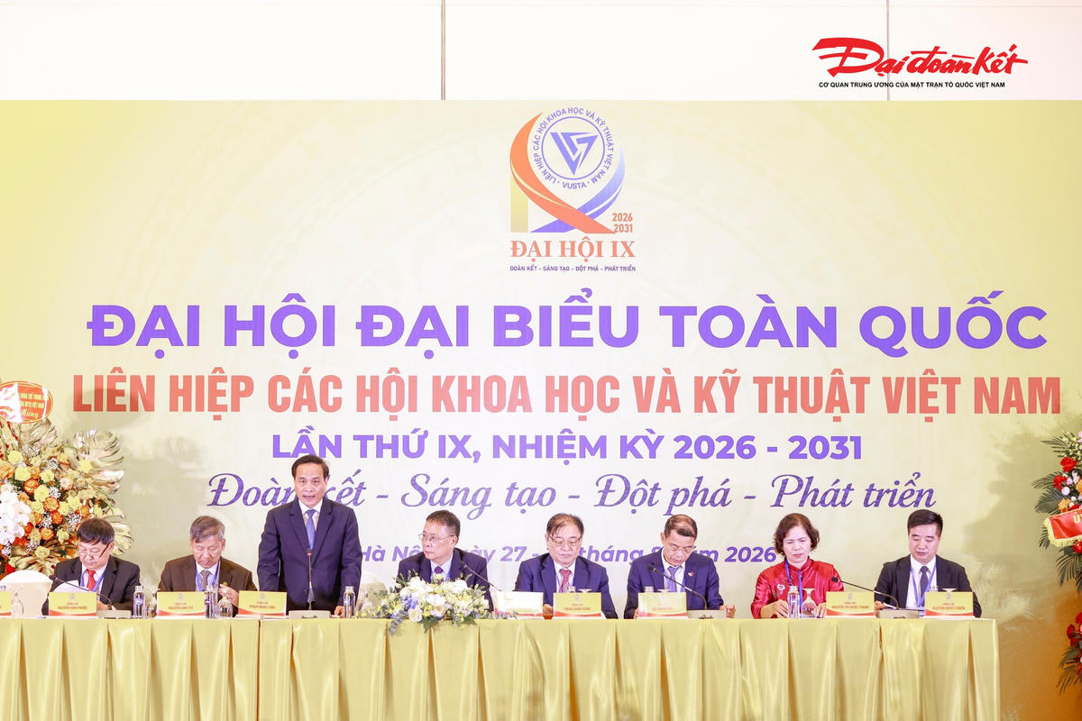 Đoàn Chủ tịch điều hành Đại hội. Ảnh: Quang Vinh.