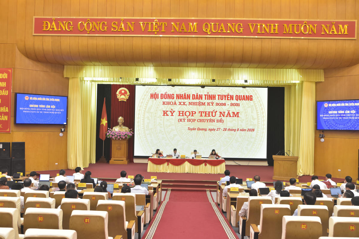 Quang cảnh Kỳ họp. 
