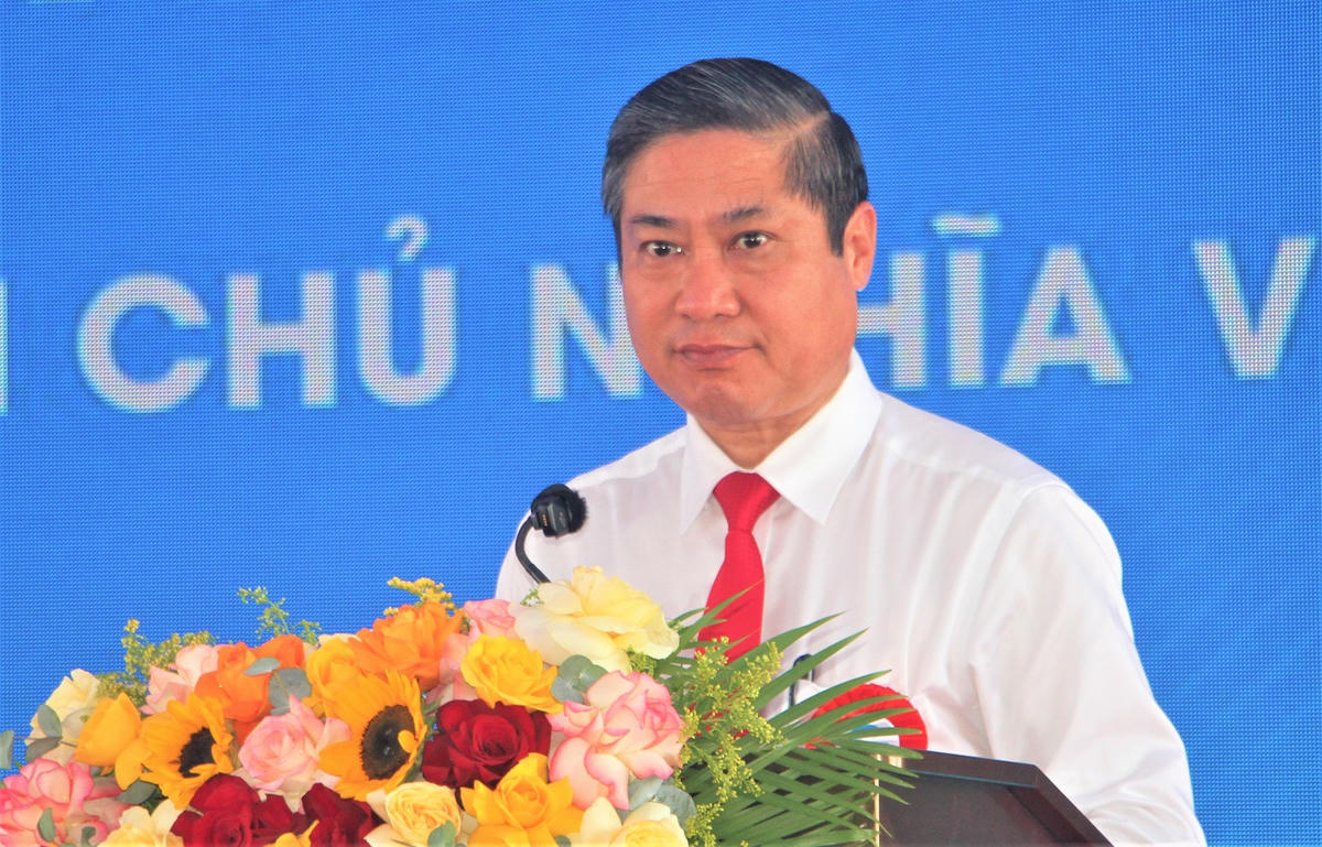 Phó Chủ tịch UBND TP Đà Nẵng Phan Thái Bình phát biểu tại lễ khởi công. Ảnh: Tấn Thành.