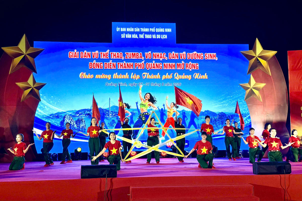 Những tiết mục đặc sắc, hấp dẫn, tạo không khí vui tươi, phấn khởi và lan tỏa tinh thần rèn luyện thân thể, nâng cao sức khỏe trong nhân dân. Ảnh: NA. 