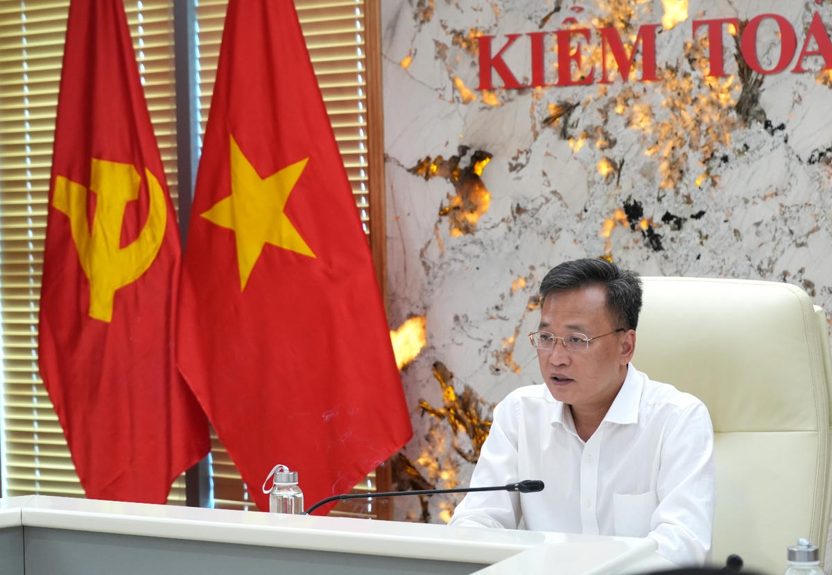 Tổng Kiểm toán nhà nước Nguyễn Hữu Nghĩa - Trưởng Ban Chỉ đạo Đánh giá thực hiện Chiến lược phát triển KTNN đến năm 2030 và xây dựng định hướng phát triển KTNN đến năm 2035, tầm nhìn đến năm 2045 chủ trì cuộc họp Thường trực Ban Chỉ đạo ngày 30/7. Ảnh: Q.Anh