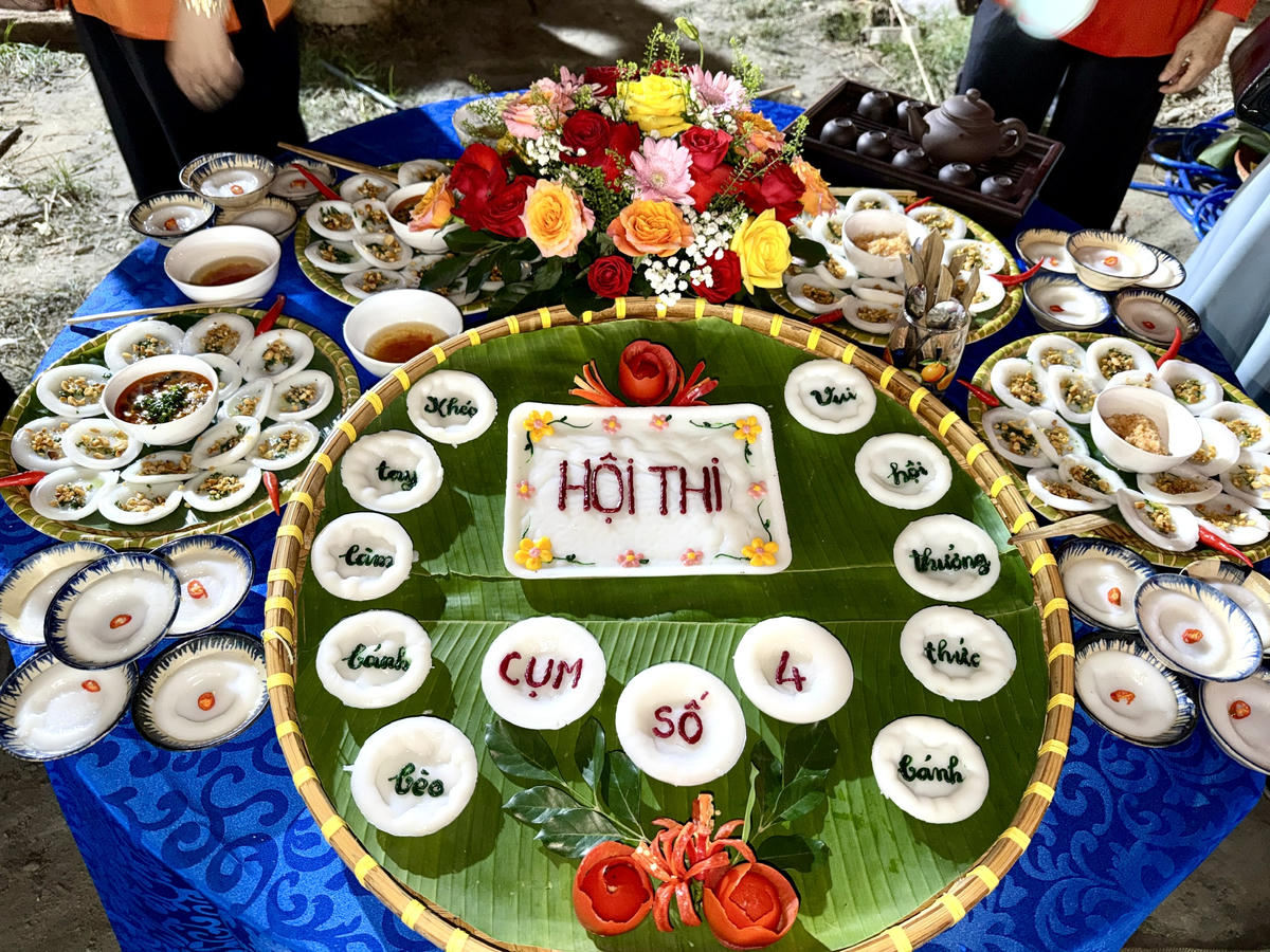 Hấp dẫn “Đấu trường bánh bèo” tại “Chợ phiên Làng trong phố”