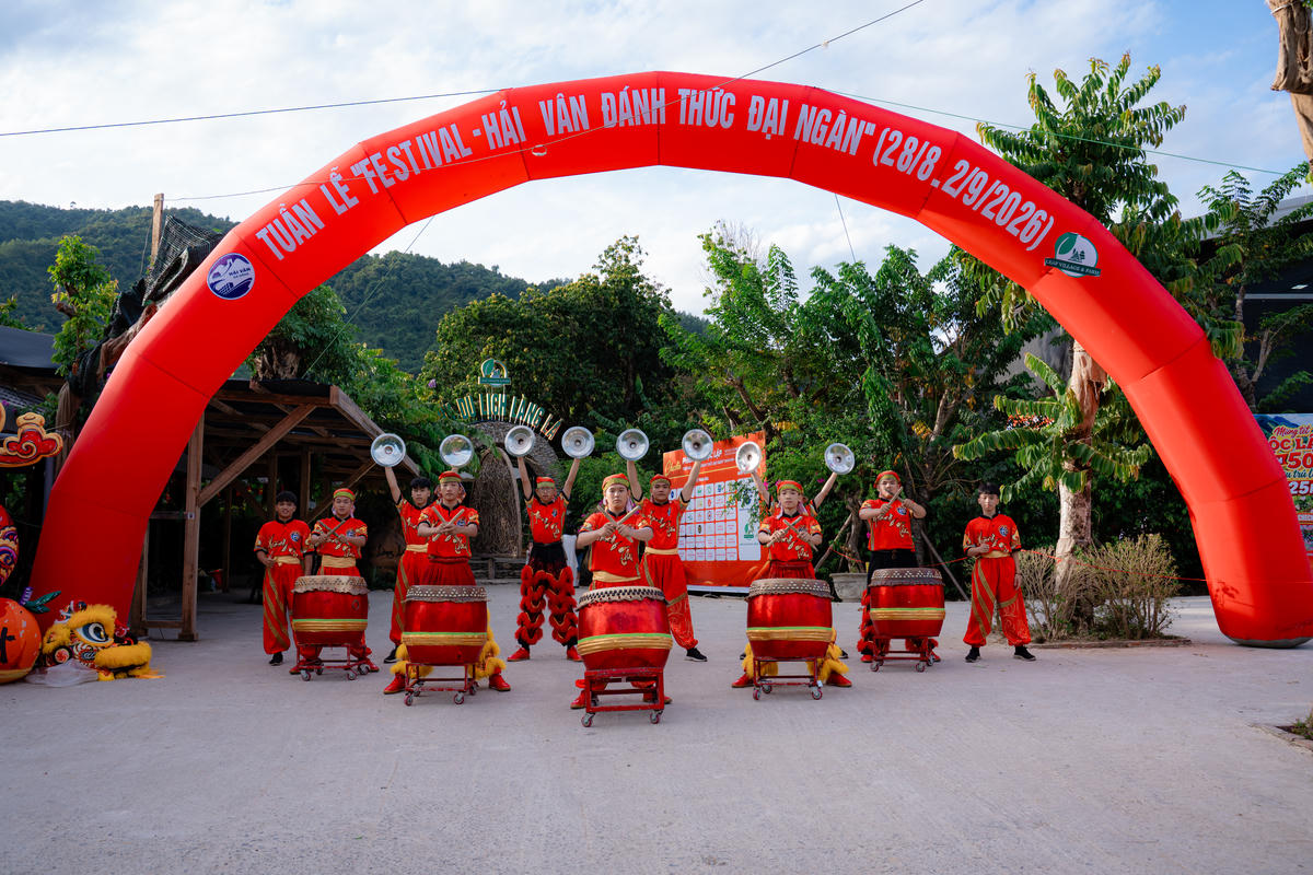 Trải nghiệm văn hóa Cơ Tu tại Tuần lễ du lịch Đánh thức đại ngàn 