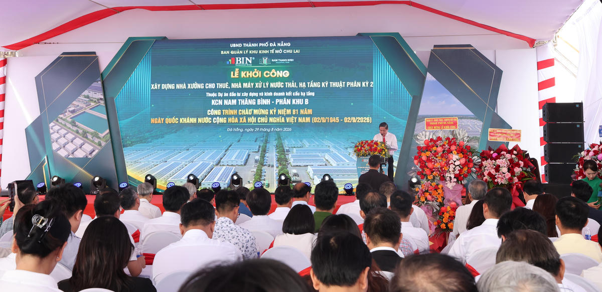 Quang cảnh lễ khởi công xây dựng Nhà xưởng cho thuê, Nhà máy xử lý nước thải và Hạ tầng kỹ thuật Phân kỳ 2. Ảnh: Chí Đại.