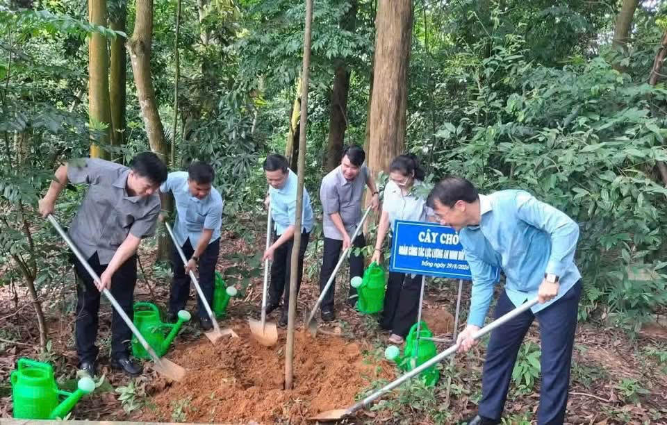 Du khách hành hương về Đền Hùng dịp Quốc khánh