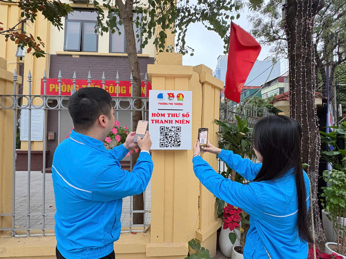 Từ màu cờ Tổ quốc đến những hành động đẹp của tuổi trẻ