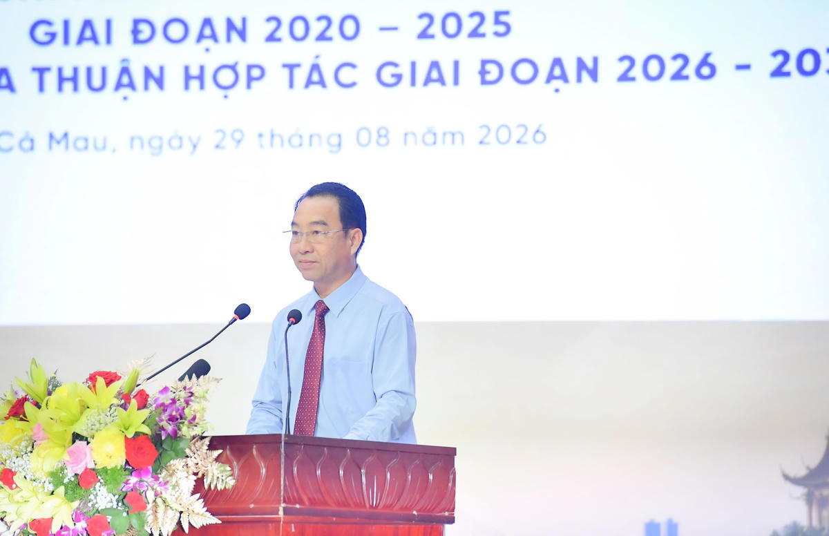 Chủ tịch UBND tỉnh Cà Mau Lữ Quang Ngời phát biểu tại Hội nghị. Ảnh: VD