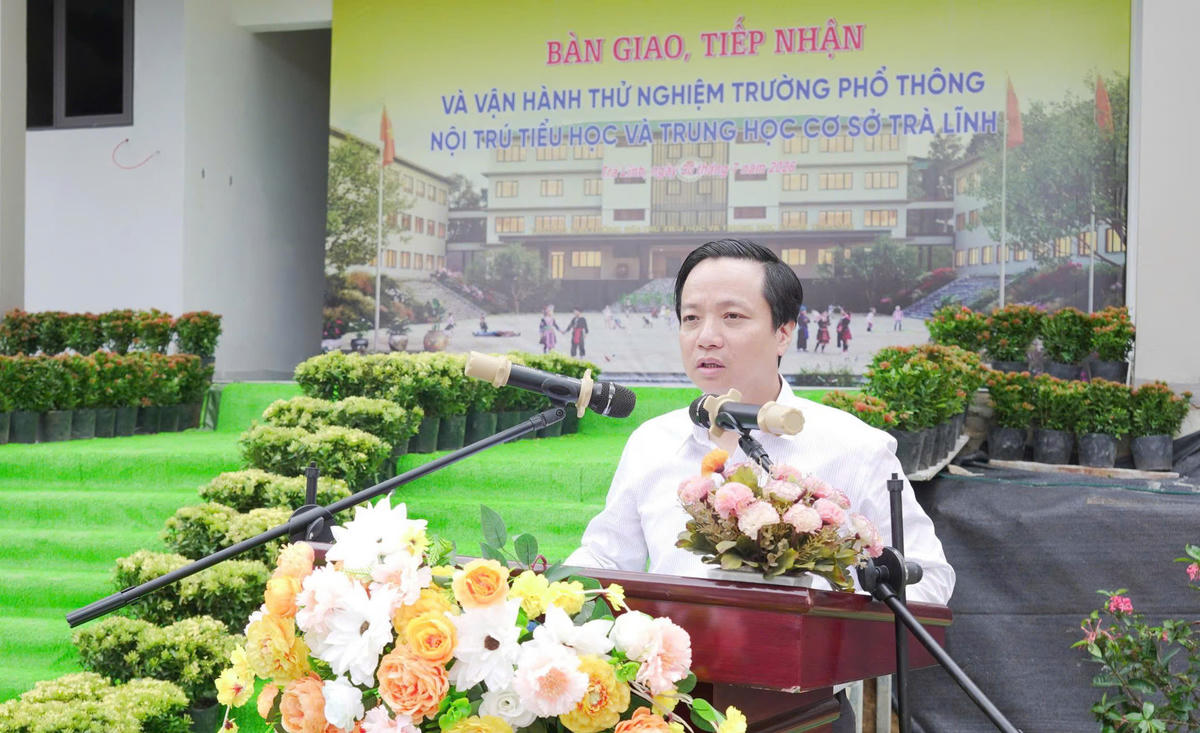 Ông Lê Hải Hòa – Chủ tịch UBND tỉnh Cao Bằng phát biểu tại buổi vận hành thử Trường Phổ thông nội trú liên cấp Tiểu học và THCS Trà Lĩnh.