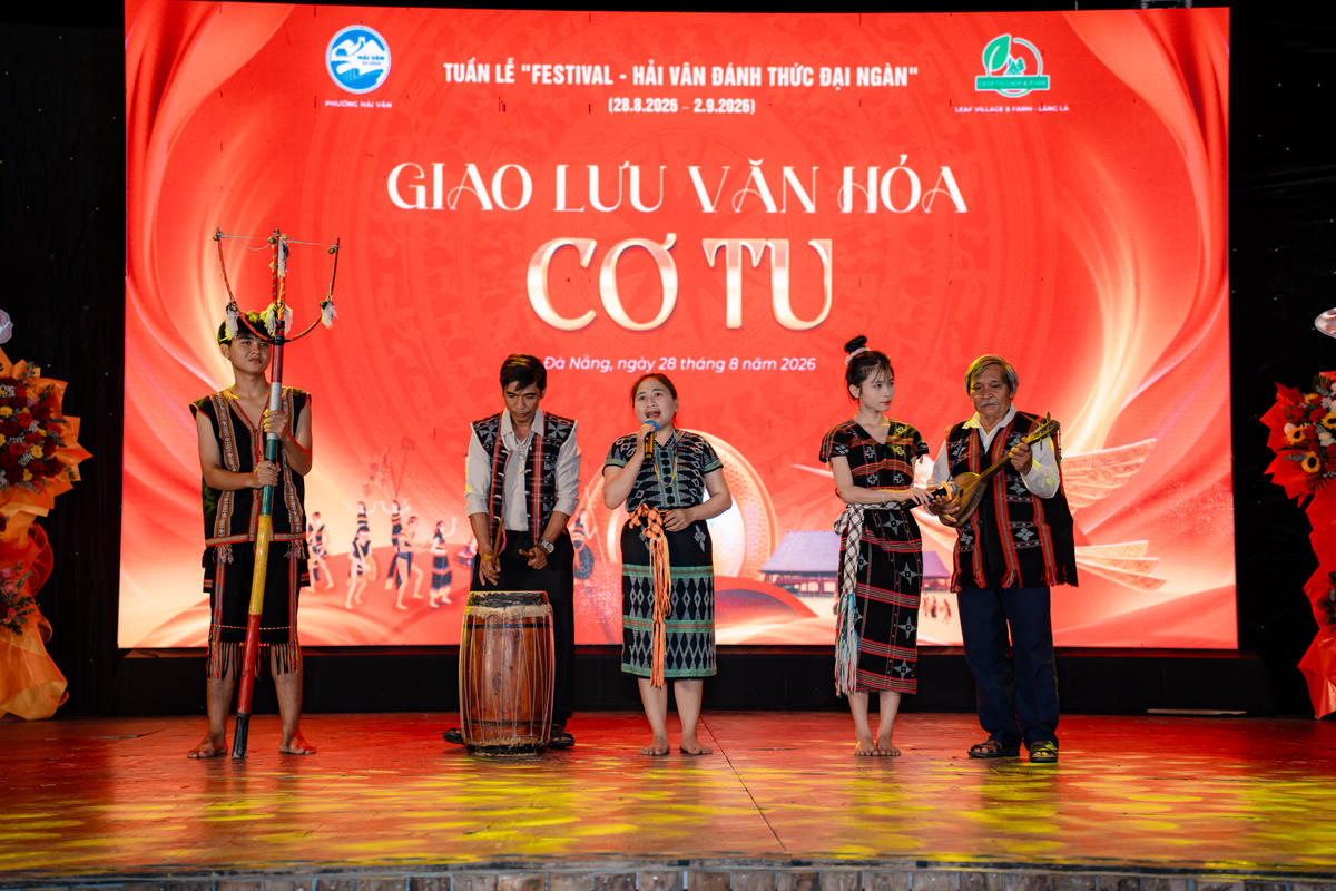 Trải nghiệm văn hóa Cơ Tu tại Tuần lễ du lịch Đánh thức đại ngàn 