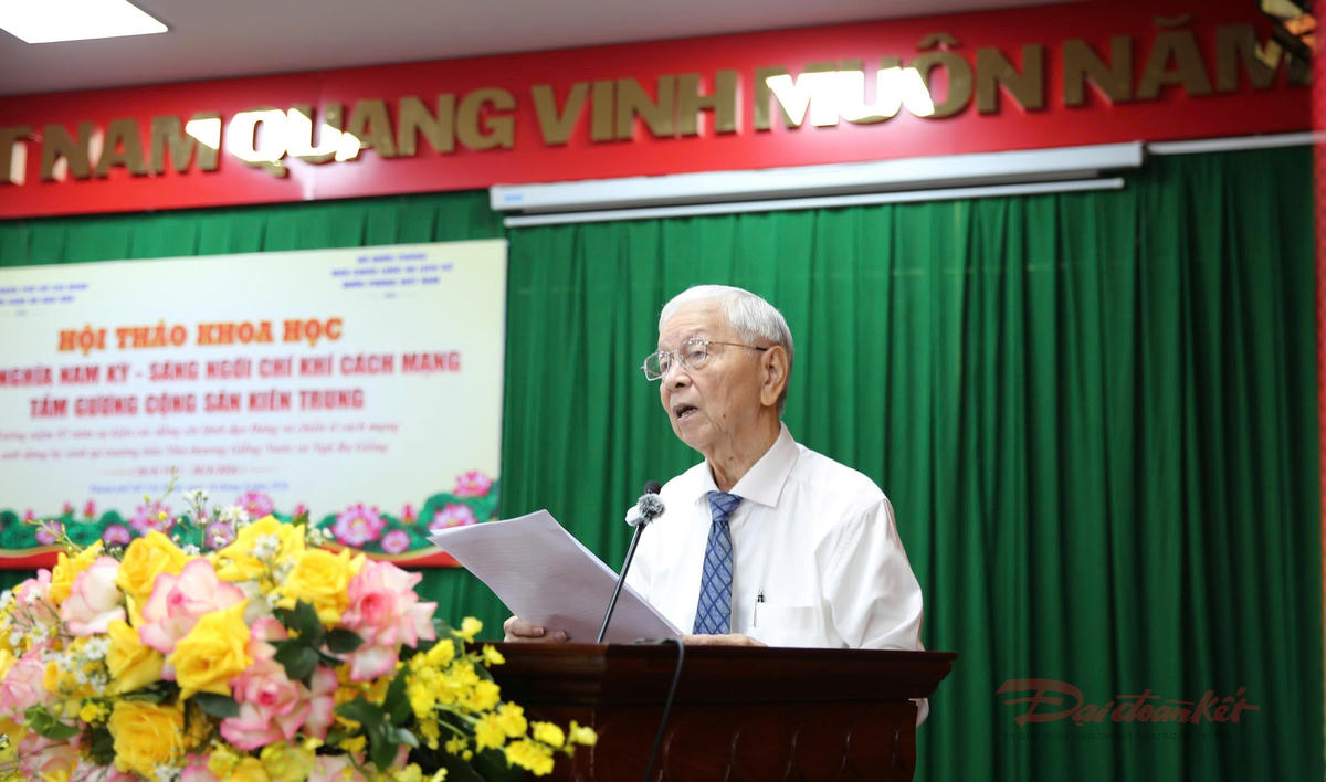 Ông Phạm Chánh Trực chia sẻ về ý nghĩa và những bài học lịch sử của cuộc khởi nghĩa Nam Kỳ. Ảnh: T.Luân.