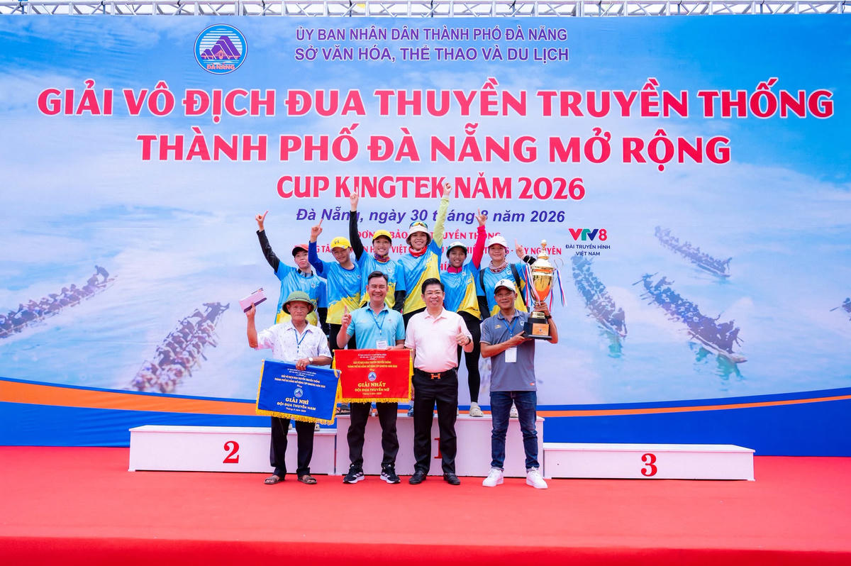 Đà Nẵng: Phường Hòa Xuân và phường Hòa Cường vô địch giải đua thuyền truyền thống mừng Quốc khánh