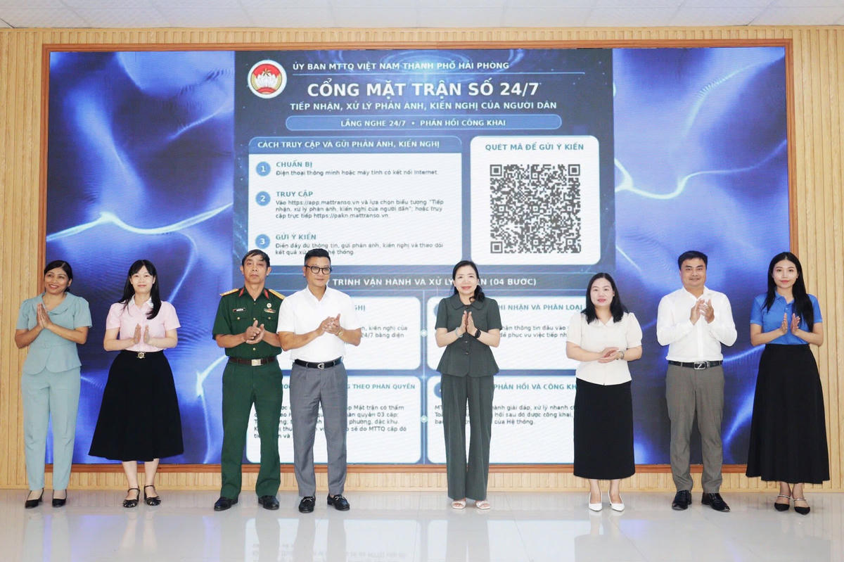 Uỷ ban MTTQ Việt Nam phường Lê Chân, TP Hải Phòng khai trương "Cổng Mặt trận số 24//7" tiếp nhận, xử lý kiến nghị, phản ánh của nhân dân. Ảnh: PT.