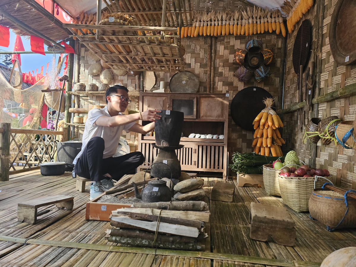 Sẵn sàng cho Đêm hội Thổ cẩm quốc tế Sơn La