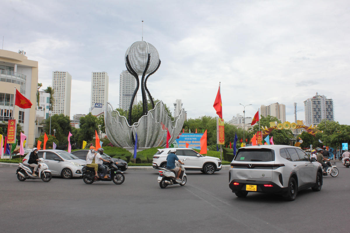 Không khí chào mừng Quốc khánh 2/9 tại Khánh Hòa trở nên rộn ràng.