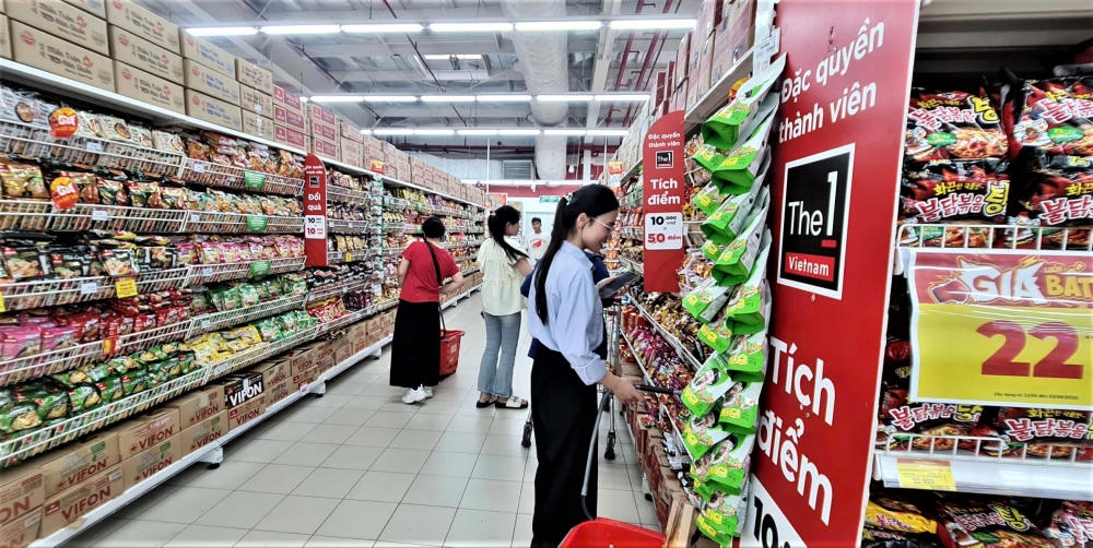 Tại Hà Nội thị trường hàng hóa dịp Quốc khánh được dự báo tiếp tục duy trì sức mua tích cực. Ảnh: T.B