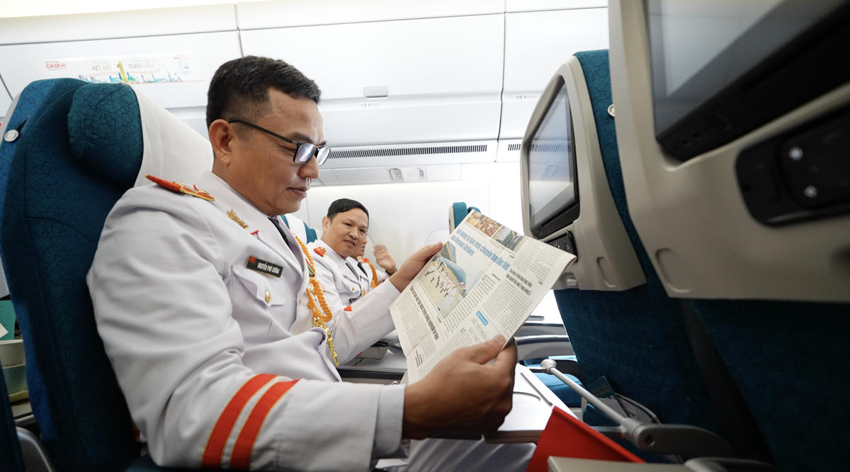 Giai điệu Quốc khánh vang lên ở độ cao 10.000 mét trên chuyến bay Vietnam Airlines