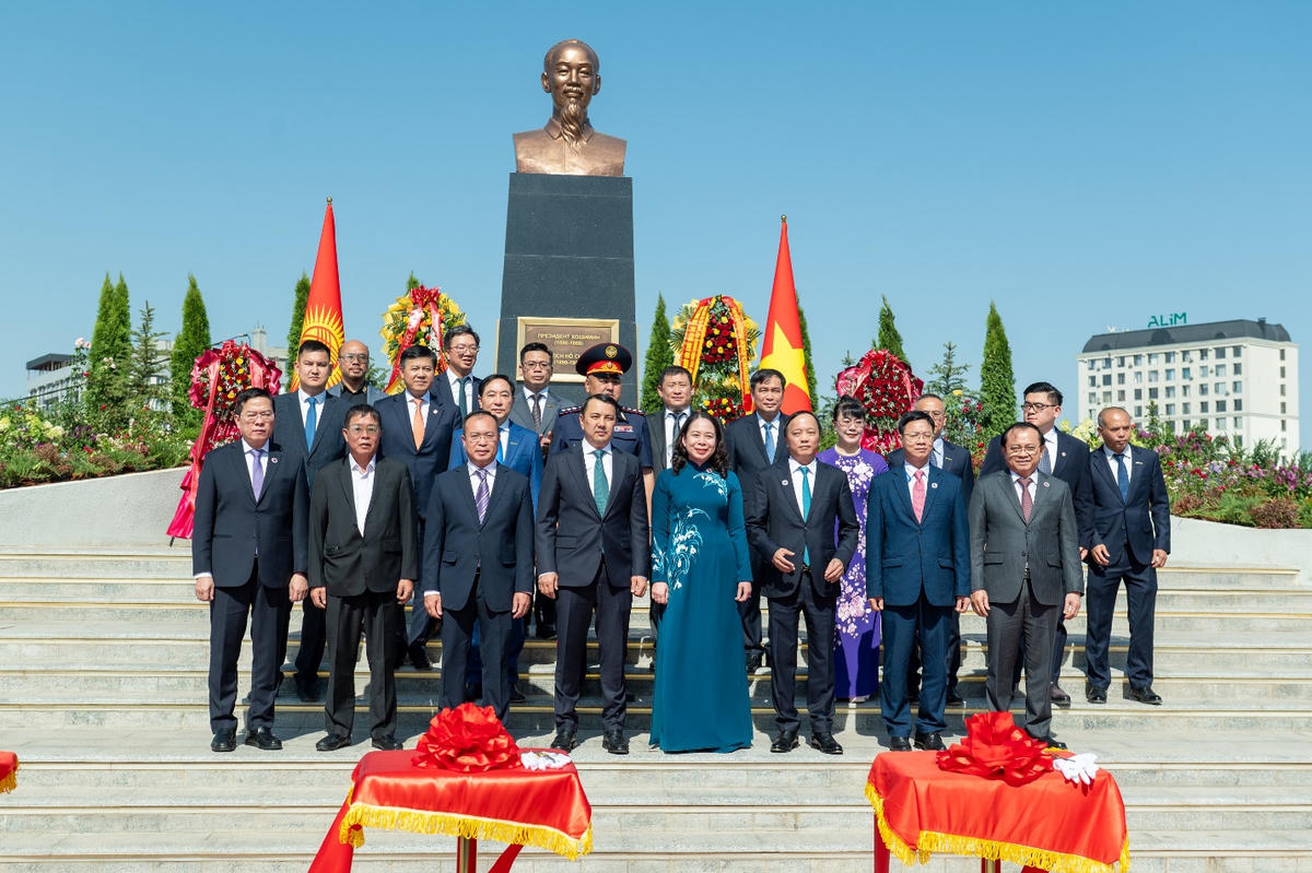  Những kết nối được vun đắp hôm nay mở ra những cơ hội hợp tác và những giá trị chung cho ngày mai.