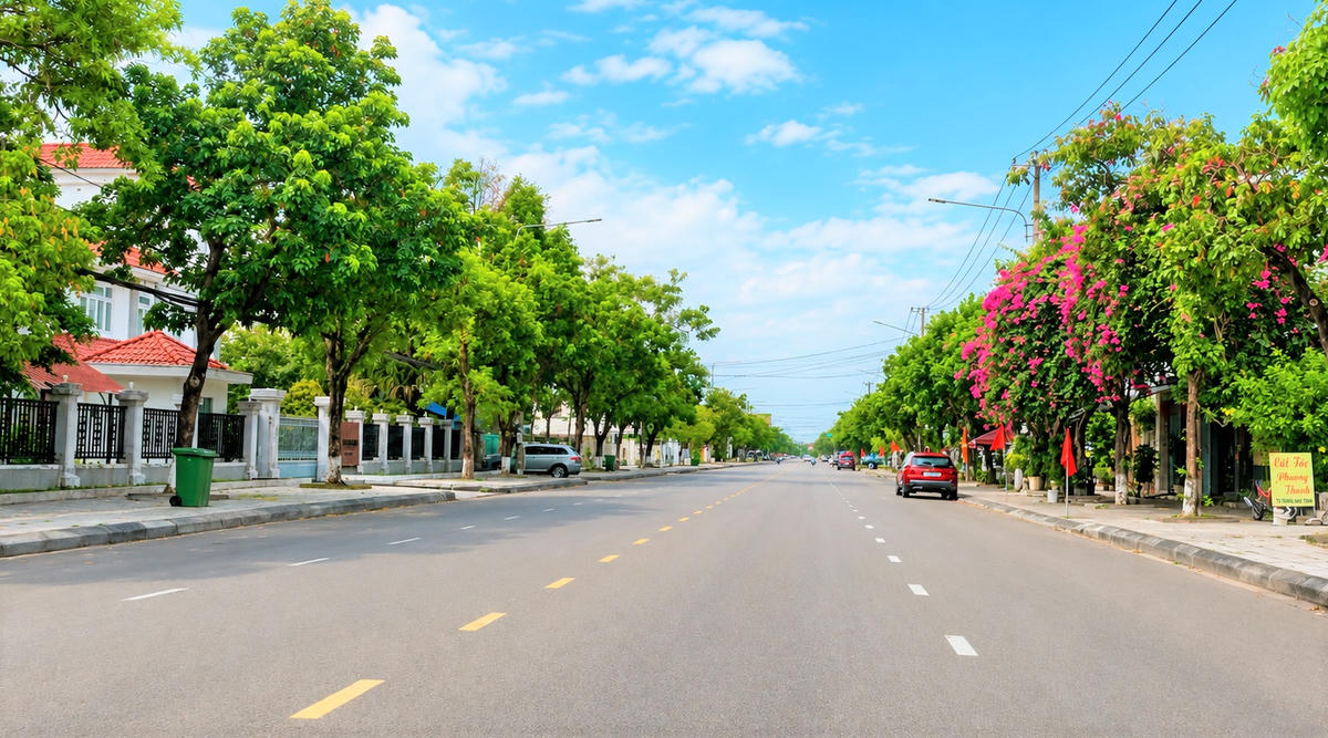 Tuyến đường Trần Quý Cáp, phường Bàn Thạch, TP Đà Nẵng quét dọn sạch sẽ. Ảnh: Nguyễn Tín.