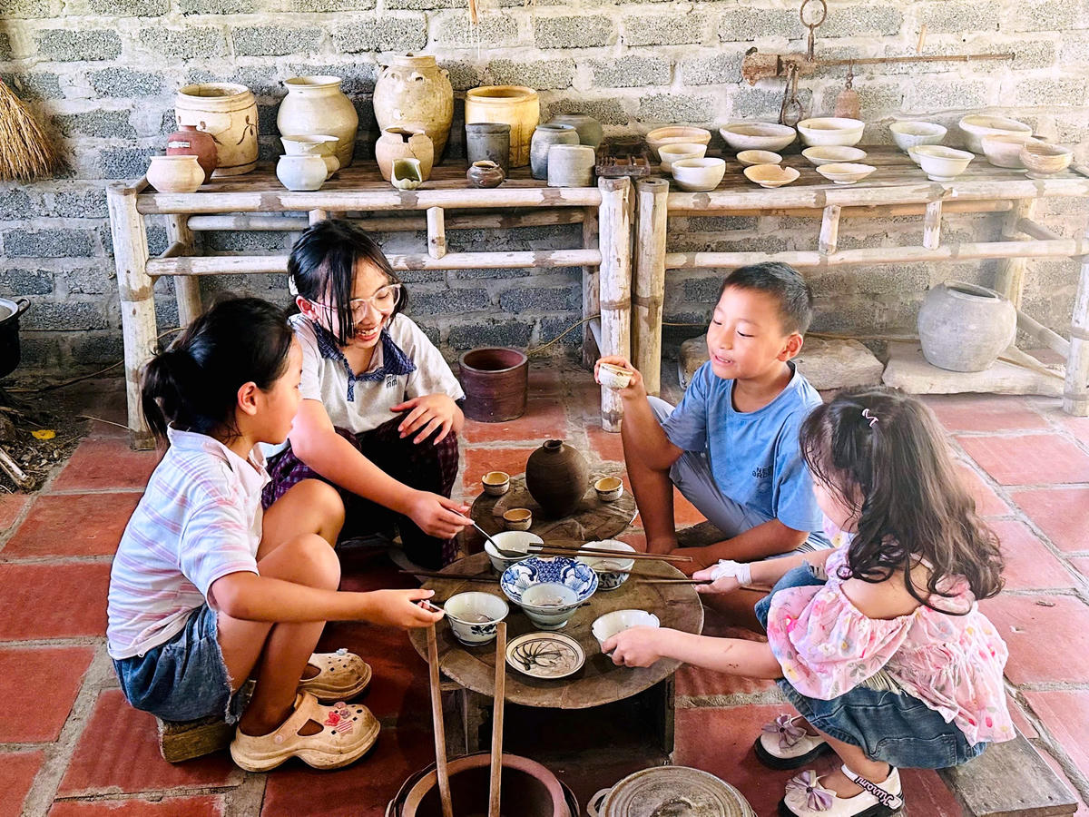 Đây cũng là dịp để giáo dục các thế hệ trẻ về văn hóa, niềm tự hào của dân tộc trong hành trình dựng và giữ nước.