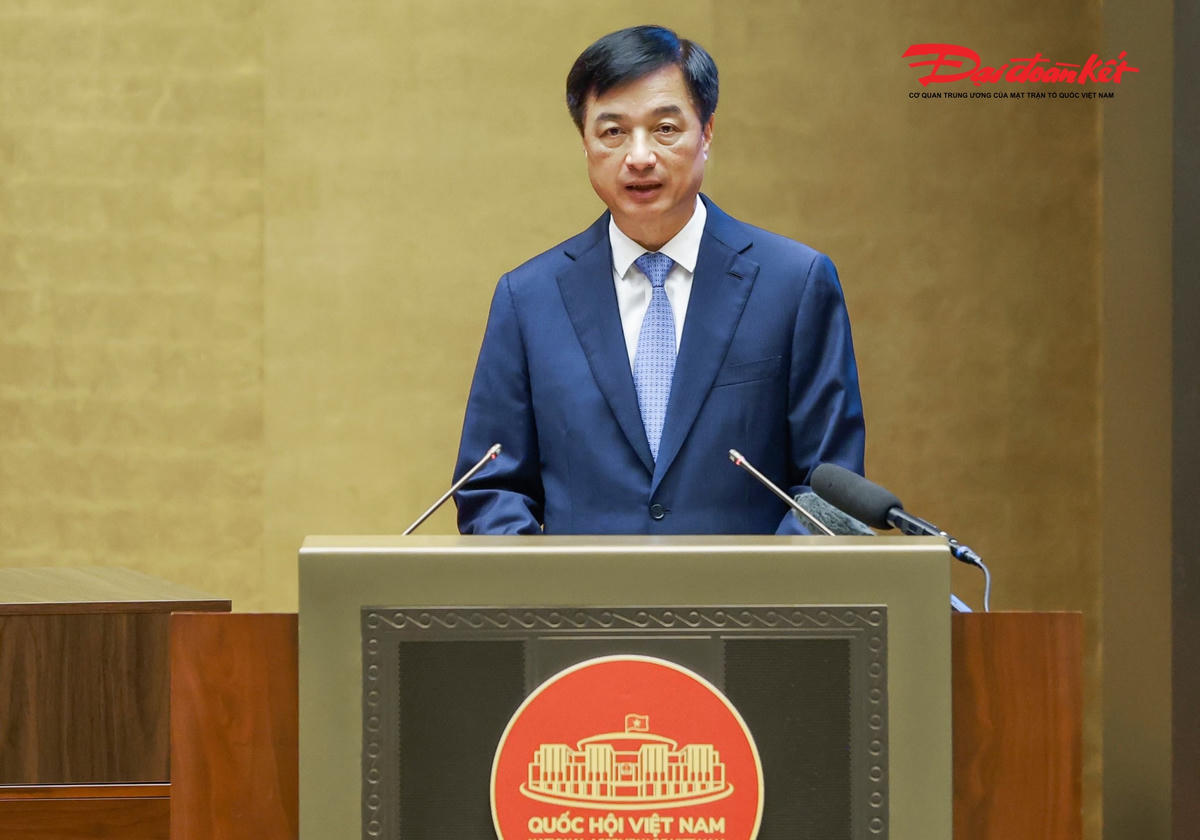 Trưởng ban Tổ chức Trung ương: Gương mẫu không chỉ là giữ mình không sai phạm, mà còn phải dám nhận việc khó