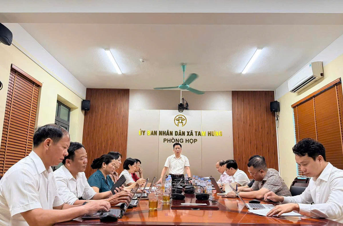 Trên cơ sở kết quả khảo sát, Thường trực HĐND xã Tam Hưng sẽ tổng hợp, đánh giá những kết quả đạt được, tồn tại, hạn chế và nguyên nhân; đồng thời đề xuất, kiến nghị các giải pháp cụ thể, khả thi nhằm nâng cao hiệu lực, hiệu quả quản lý nhà nước và chất lượng công tác cấp Giấy chứng nhận quyền sử dụng đất trên địa bàn xã. Ảnh: T.H