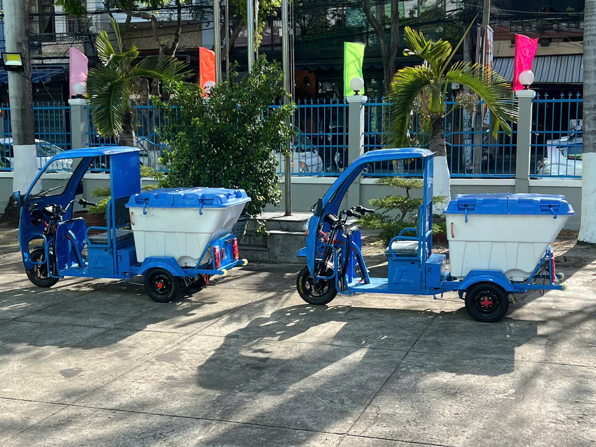 Đà Nẵng: Thử nghiệm vận hành xe điện thu gom rác