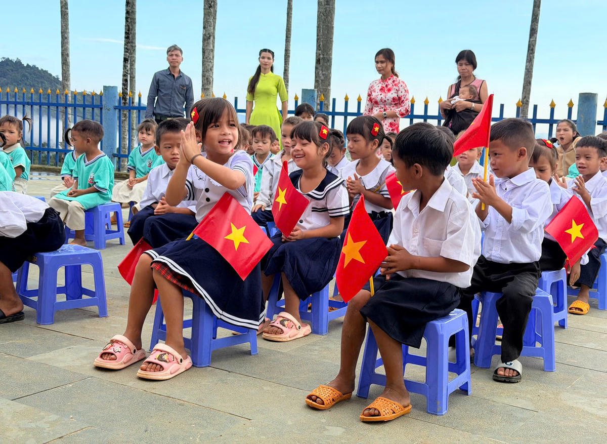 Nụ cười hồn nhiên của các em học sinh tại điểm khai giảng tại Trường Mẫu giáo Phong Lan (Đà Nẵng). Ảnh: VC.