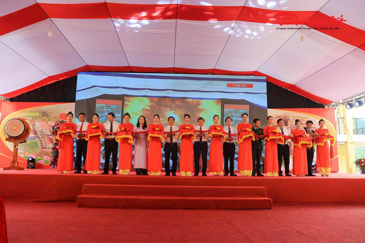 Trường Phổ thông Dân tộc nội trú Tiểu học và Trung học cơ sở Đakrông là điểm cầu chính tại Quảng Trị trong chương trình Lễ Khai giảng năm học 2026 - 2027 và khánh thành trường phổ thông nội trú trên toàn quốc. Ảnh: Đỗ Văn.