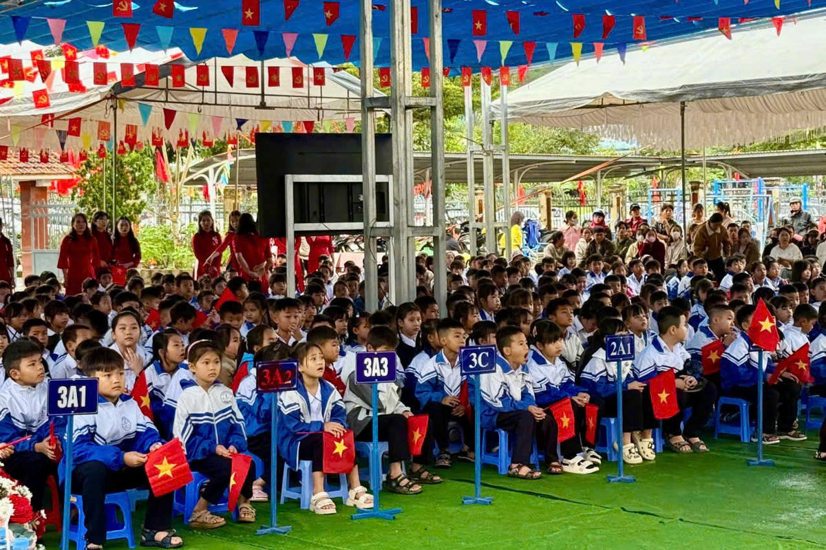 Học sinh tỉnh Lâm Đồng, dự lễ khai giảng năm học mới 2026 – 2027.